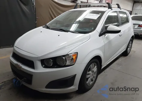 2016 Chevrolet Sonic Lt Auto z USA, uszkodzony, nr VIN 1G1JC6SH1G4171384
